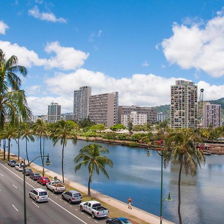 Holiday Surf Hotel Honolulu Eksteriør billede